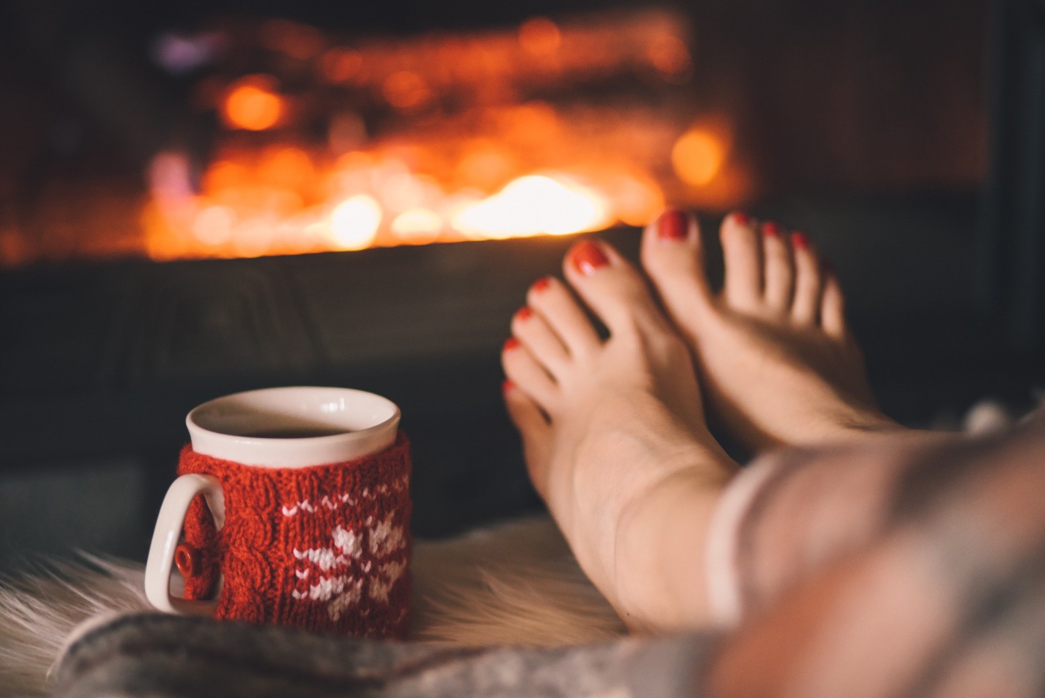 BM_Bare woman feet by the cozy_97024693
