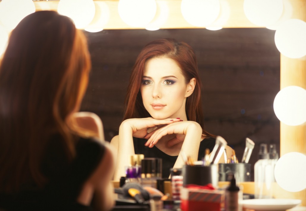 BM_Portrait of a beautiful woman_82863300