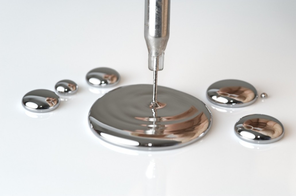 BM_Mercury pouring from a pipette_30035223