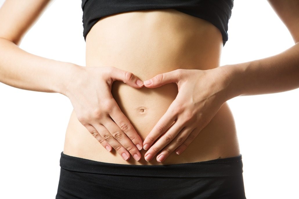 BM_Hand on the tummy_67229268