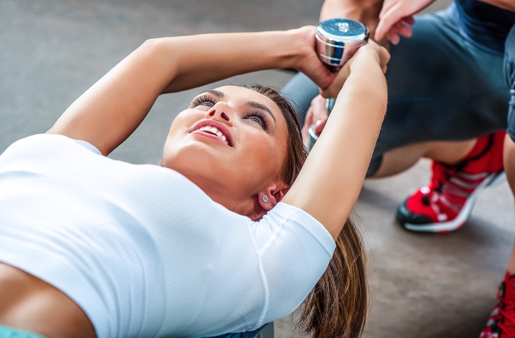 bm_young-beautiful-girl-exercise-with-personal-trainer_55812028