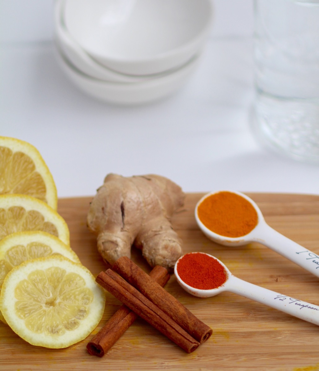 bm_lemon-detox-tea_vertical-prep