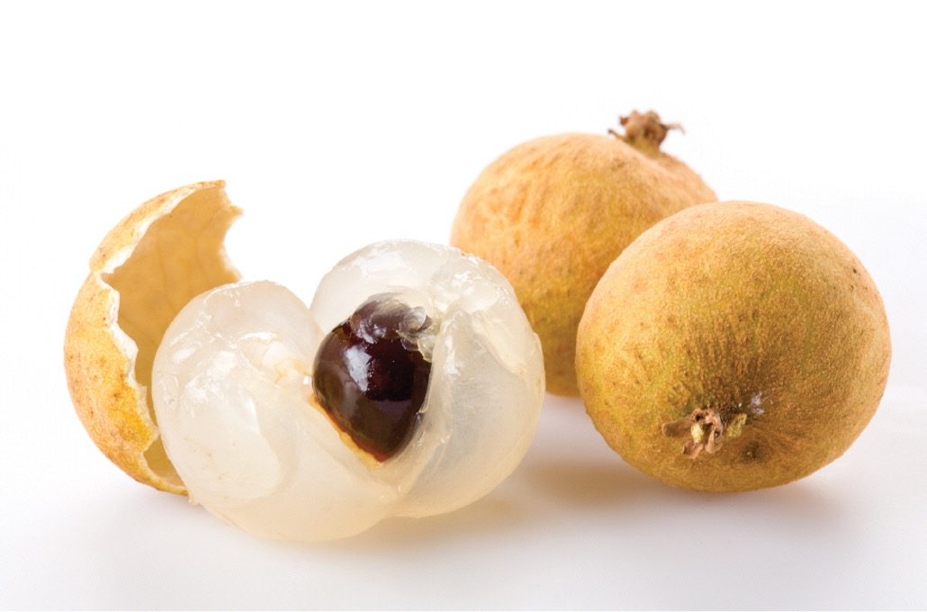 BM_Tropical fruits longan, fruit background